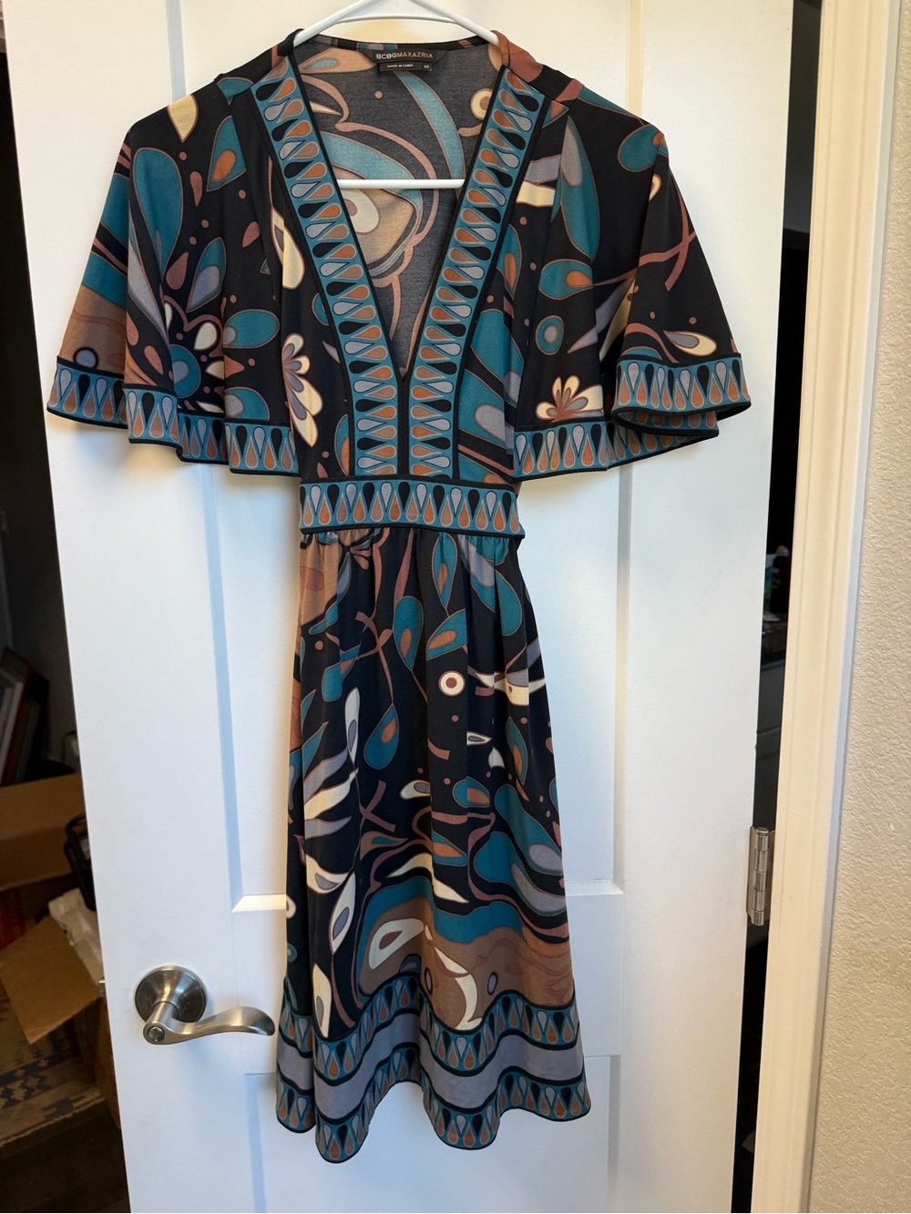 BCBGMaxAzria Black Teal & Brown V-Neck Printed Midi Dress
